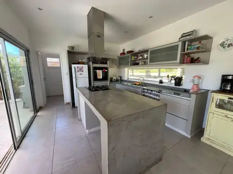 ALQUILER TEMPORARIO CASA EN BARRIO SAN JOAQUIN