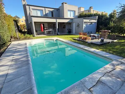 Casa en Alquiler de 3 dormitorios