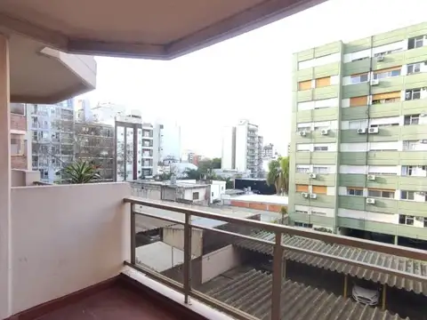 Departamento en Alquiler en Villa Ballester, $ 1.050.000