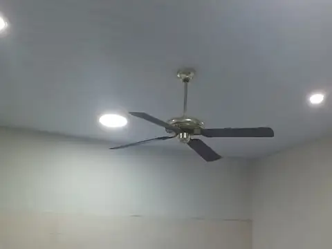 Local en Alquiler en Lanus Este, $ 800.000