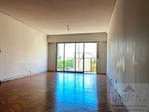 RETIRO. INVERSIÓN SEGURA. 5 AMBIENTES.ALTO. VISTA ABIERTA. COCHERA FIJA BAULERA