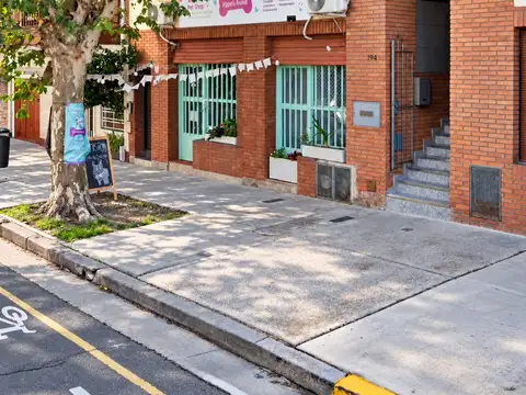 VILLA LURO LOCAL DOBLE VIDRIERA TODO RUBRO