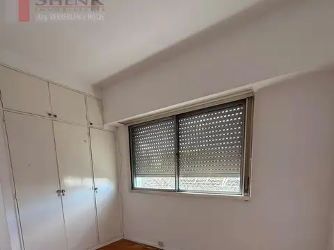 Departamento en Alquiler en Chacarita, $ 700.000
