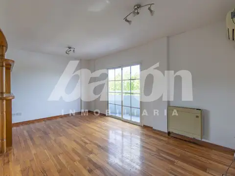 Av. Hipolito Yrigoyen 6400, Piso 3