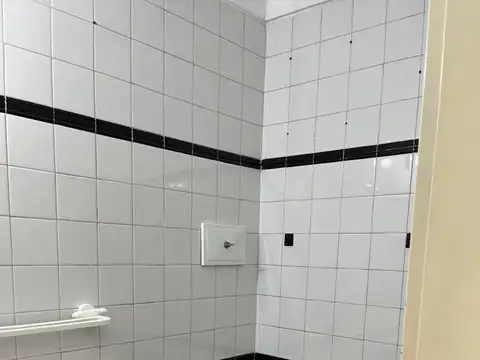 Oficina Comercial en venta - 2 Ambientes - Liniers