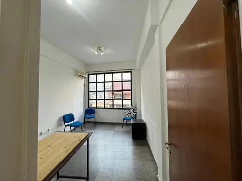 Oficina Comercial en venta - 2 Ambientes - Liniers