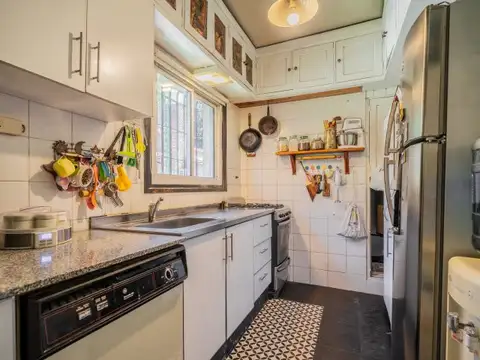 Casa 5 ambientes con 3 baños