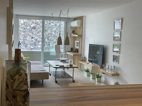 Departamento en Venta en San Isidro Vias / Rolon, USD 149.000