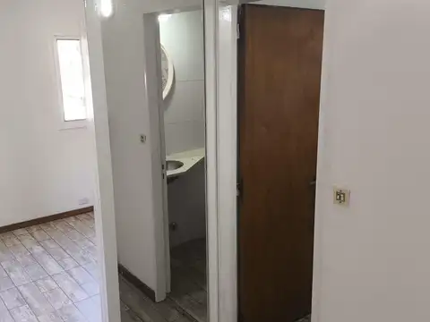 Departamento en Alquiler en Abasto, $ 350.000