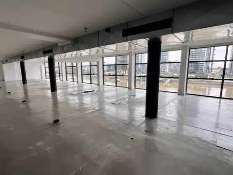 Oficina en alquiler con vista al dique