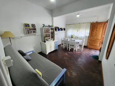 VENTA CASA 4 AMBIENTES CON TERRAZA, QUINCHO Y JARDIN. RUCCI 4500