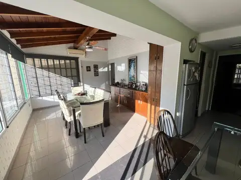 Casa en Venta en Remedios De Escalada, USD 240.000