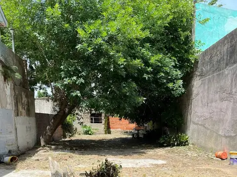 Terreno en Venta en Bernal, USD 99.000