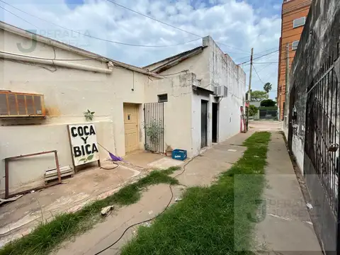 Casa 6 ambientes con 3 baños