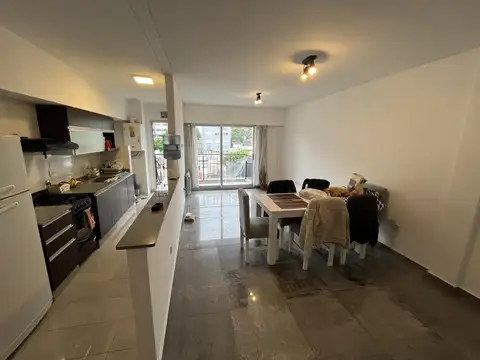 VENTA DEPARTAMENTO 2 AMBIENTES EN FLORIDA MITRE