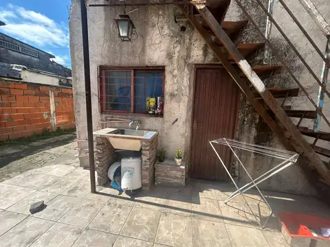 Casa en Venta con 4 cocheras