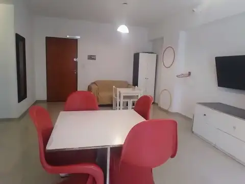 Departamento 2 ambientes en alquiler en Liniers 