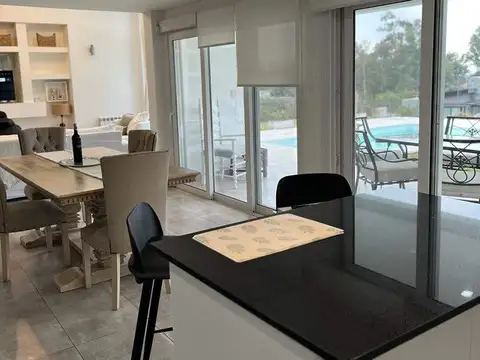 VENTA! CASA EN PRADERAS DE SAN LORENZO