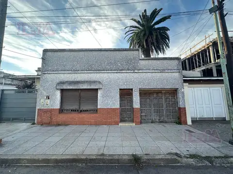 Venta - Casa a Refaccionar - Almirante O'connor 100 - Ramos Mejia