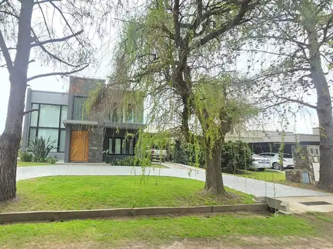 CASA EN VENTA  - LA TAQUARA  -CAÑUELAS