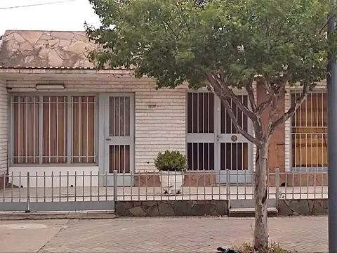 OPORTUNIDAD UNICA  CASA DOS DORMITORIOS EN VENTA