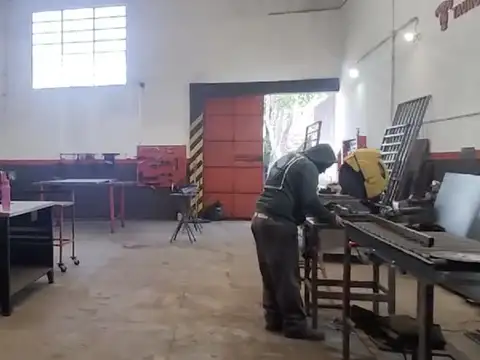 Depósito - Alquiler - Piñeyro