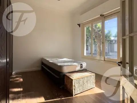 Casa 6 ambientes con 1 baño