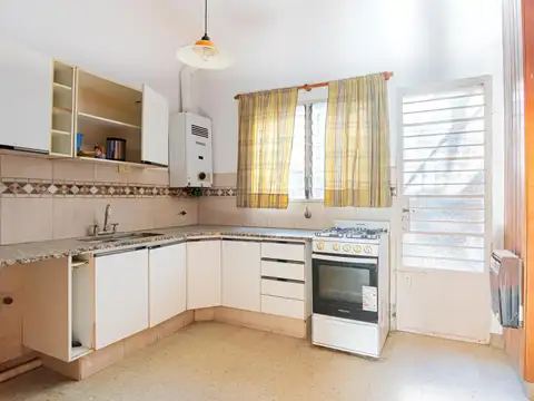 32 entre 11 y 12 al 800