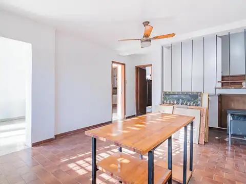 Depto Tipo Casa en Venta 50 años