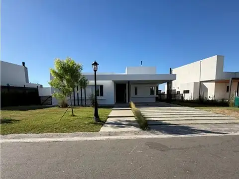Casa en Venta en San Sebastian, Countries y Barrios Cerrados en Escobar