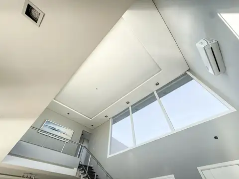 Casa en venta en Albanueva con amarra propia