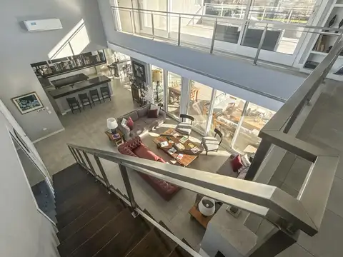 Casa en venta en Albanueva con amarra propia