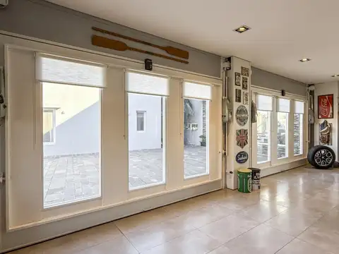 Casa 7 ambientes con 5 baños