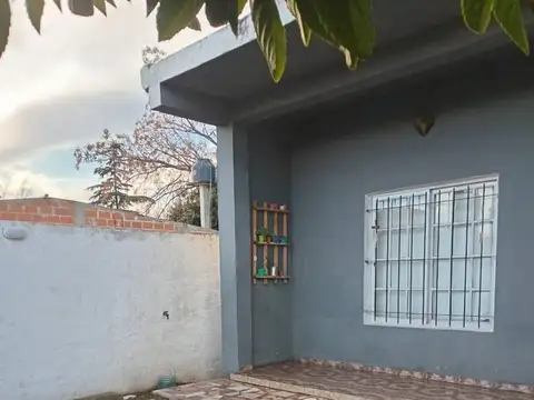 Casa 3 ambientes con 1 baño