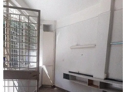 Local en Alquiler Via Púb.