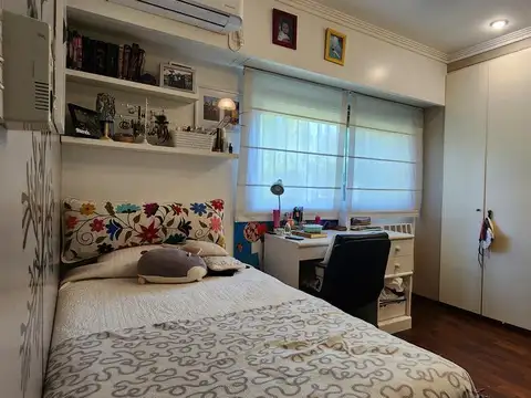 Casa 7 ambientes con 4 baños
