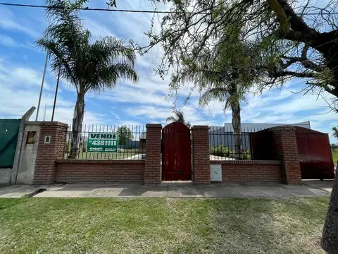 Casa en Alquiler en Roldan, $ 900.000