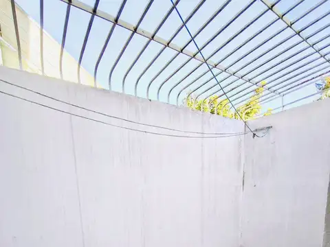 Depto Tipo Casa 3 ambientes con 1 baño