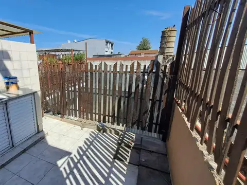 Depto Tipo Casa en Alquiler en Villa Bosch, $ 700.000