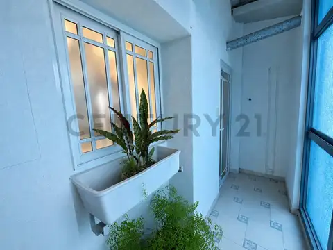 VENTA DEPARTAMENTO 4 AMB  CON BAULERA APTO CREDITO EN FLORES