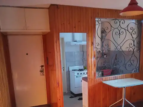 Avenida Pellegrini 800