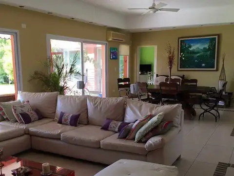 Casa en Venta de 4 dormitorios