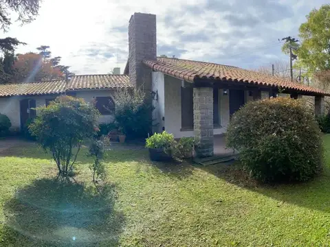 CASA  ESTILO COTTAGE SOBRE LOTE DE 941 MTS ZONA NORTE (MDP)