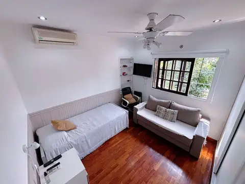 CASA 3 AMB COCHERA, JARDÍN, PILETA EN RAMOS MEJIA