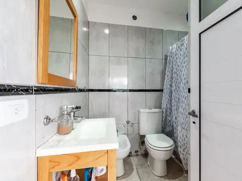 VENTA CASA 3 AMB C/PILETA SAN VICENTE - PERMUTA