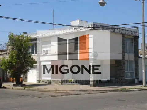 Casa - Venta - Argentina, Santa Fe - AVENIDA FREYRE 1100