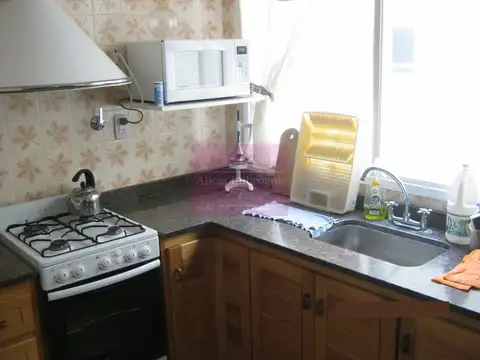 Casa 6 ambientes con 3 baños