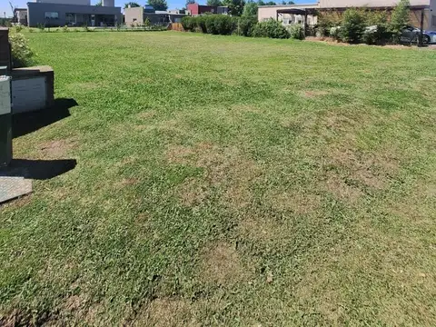 RBS. LOTE INTERNO EN CARDALES VILLAGE. CON ESCRITURA