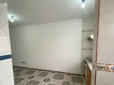 Depto Tipo Casa en Alquiler de 2 ambientes