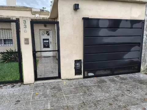 Propiedad en excelente estado de conservación en Hurlingham